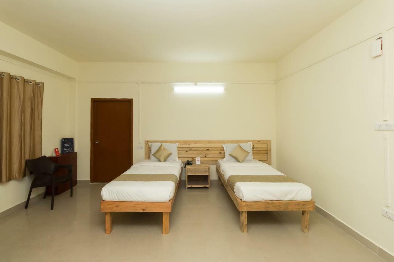 Hotel Travellers Inn Шиллонг Экстерьер фото