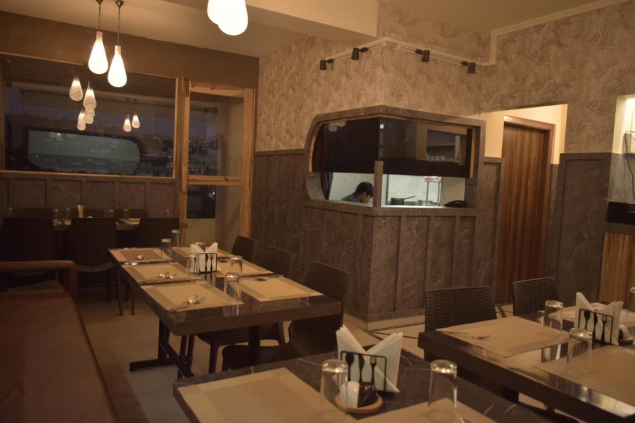 Hotel Travellers Inn Шиллонг Экстерьер фото